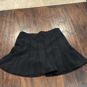 Athleta black skirt size 4 activewear excellent condition